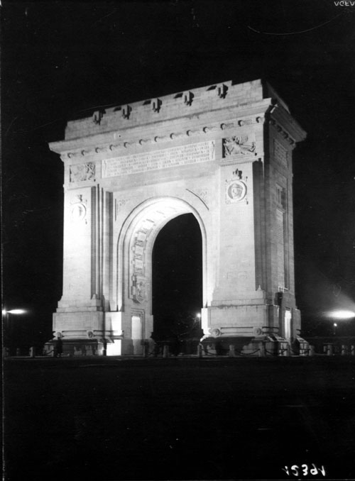 Poze Vechi Din Bucuresti 1943 Arcul De Triumf Noaptea Cea Mai